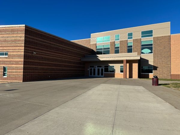 In the wake of the Perry school shooting on Jan. 4, safety is at the forefront of many students, teachers, parents, and community members minds when it comes to schools. Ankeny High School’s biggest current safety concern, the fine arts parking lot doors. 