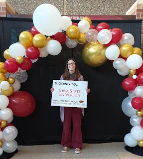 Senior Zoe Hutchinson is planning to attend Iowa State University in the fall. “I think their design program is really cool… they’re also good for computer science and software engineering,” Hutchinson said. Photo published with permission from Zoe Hutchinson.